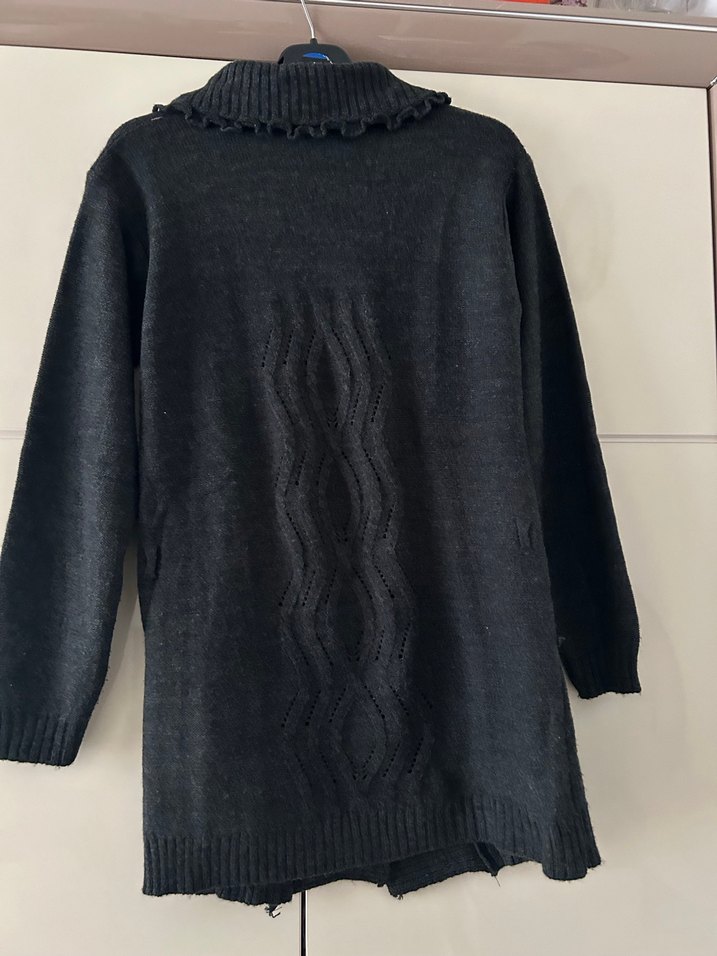 Düğmeli Siyah Midi Kadın Hırka - Görsel 2