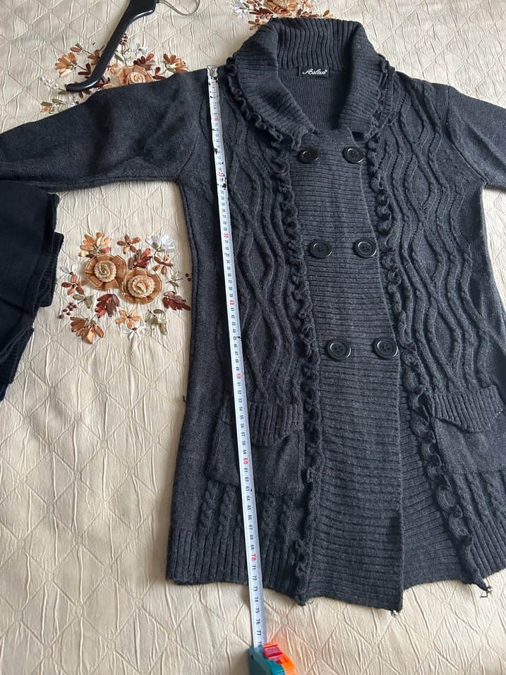 Düğmeli Siyah Midi Kadın Hırka - Görsel 3