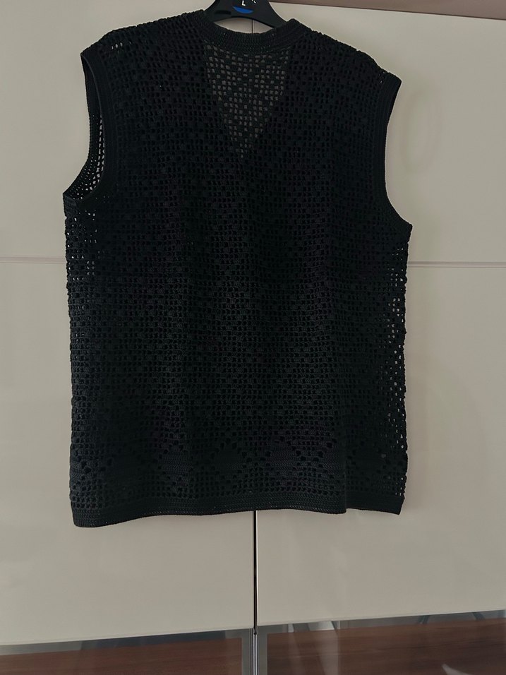 Siyah Örgü V Yaka Kolsuz Yelek - Görsel 2