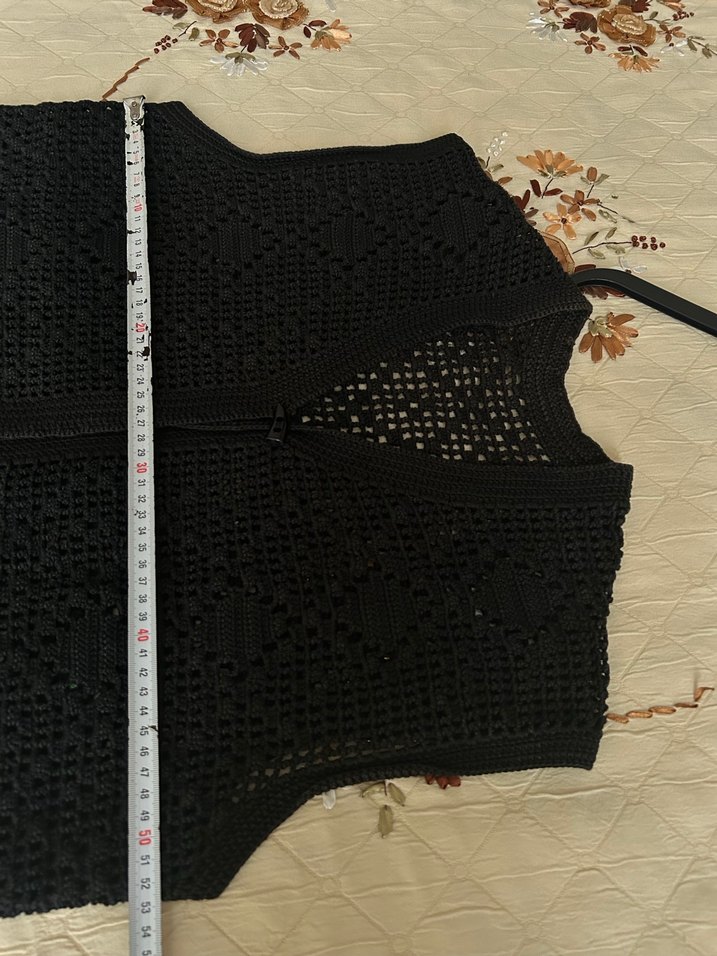 Siyah Örgü V Yaka Kolsuz Yelek - Görsel 4