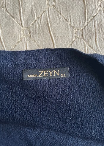 Siyah Düğmeli Midi Kadın Hırka - Görsel 3