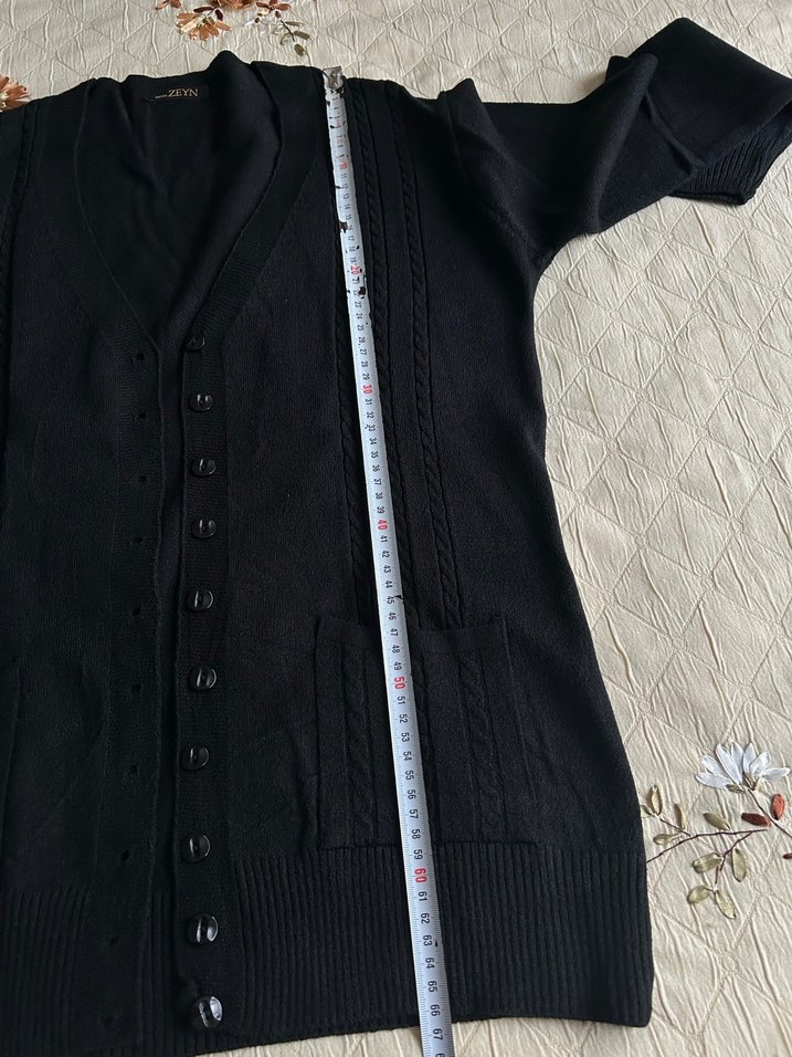 Düğmeli Siyah Midi Kadın Hırka - Görsel 4