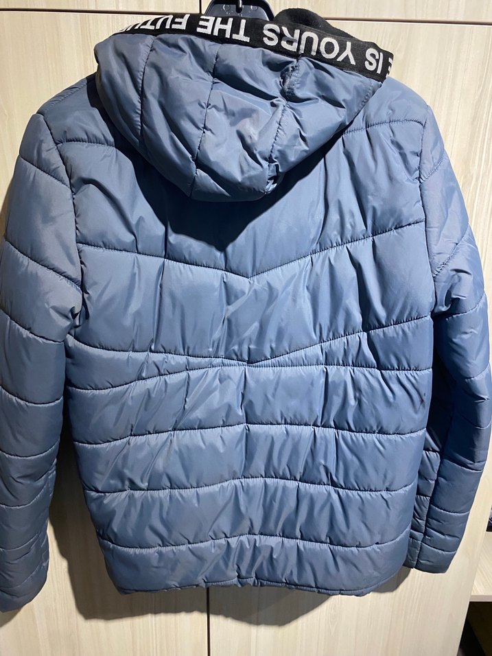 Gri Kapüşonlu Fermuarlı Erkek Çocuk Kış Montu - Görsel 3