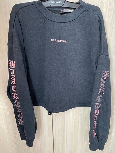 Genç kız kısa sweatshirt