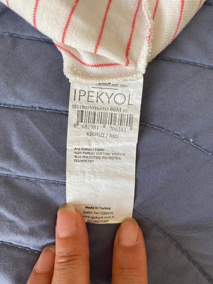 Beyaz İnce Askılı Düğmeli Kadın bluz - Görsel 4