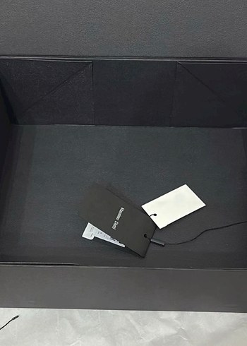 Massimo Dutti Siyah Hediye Kutusu ve Çantası - Görsel 4