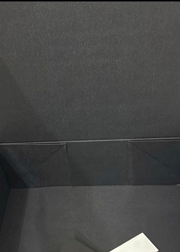 Massimo Dutti Siyah Hediye Kutusu ve Çantası - Görsel 3