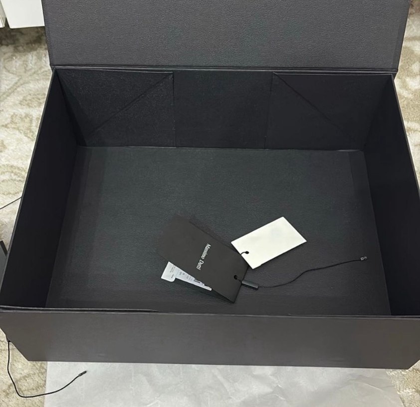 Massimo Dutti Siyah Hediye Kutusu ve Çantası - Görsel 4