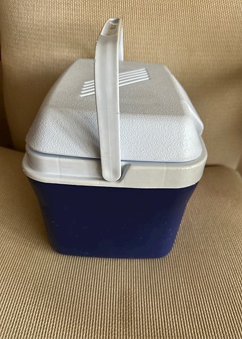 Beden lacivert Renk Rubbermaid 4,5 tl mini buzluk