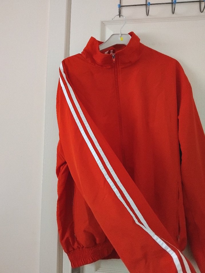 Kırmızı Fermuarlı Kadın Spor Ceket - Görsel 2