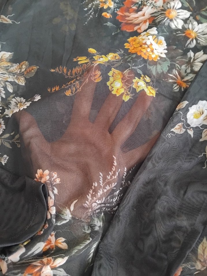 Çiçek Desenli Şeffaf Uzun Kollu Bluz - Görsel 4