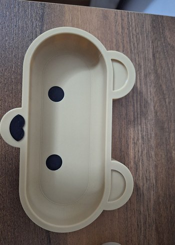 Çocuklar ve yetişkinler için gozluk ve taki tabağı