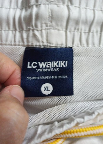 Sarı Bel Detaylı Erkek Deniz  Şortu - Görsel 4