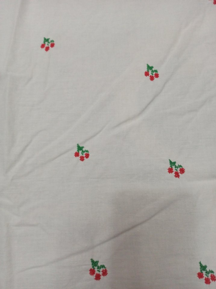 Nakışlı Beyaz Masa Örtüsü - Görsel 4