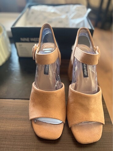 37 Beden Nine West Topuklu Sandalet