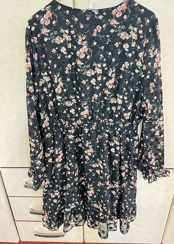 Uzun Kollu V Yaka Çiçek Desenli Midi Elbise - Görsel 5