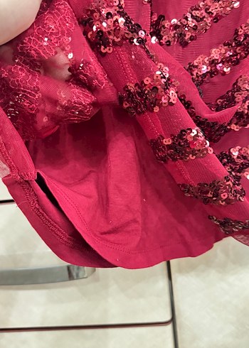 Kırmızı Payetli V Yaka Midi Elbise pul işlemeli - Görsel 3