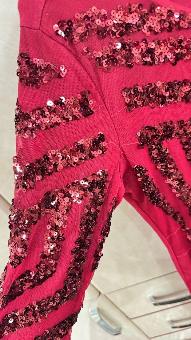 Kırmızı Payetli V Yaka Midi Elbise pul işlemeli - Görsel 4