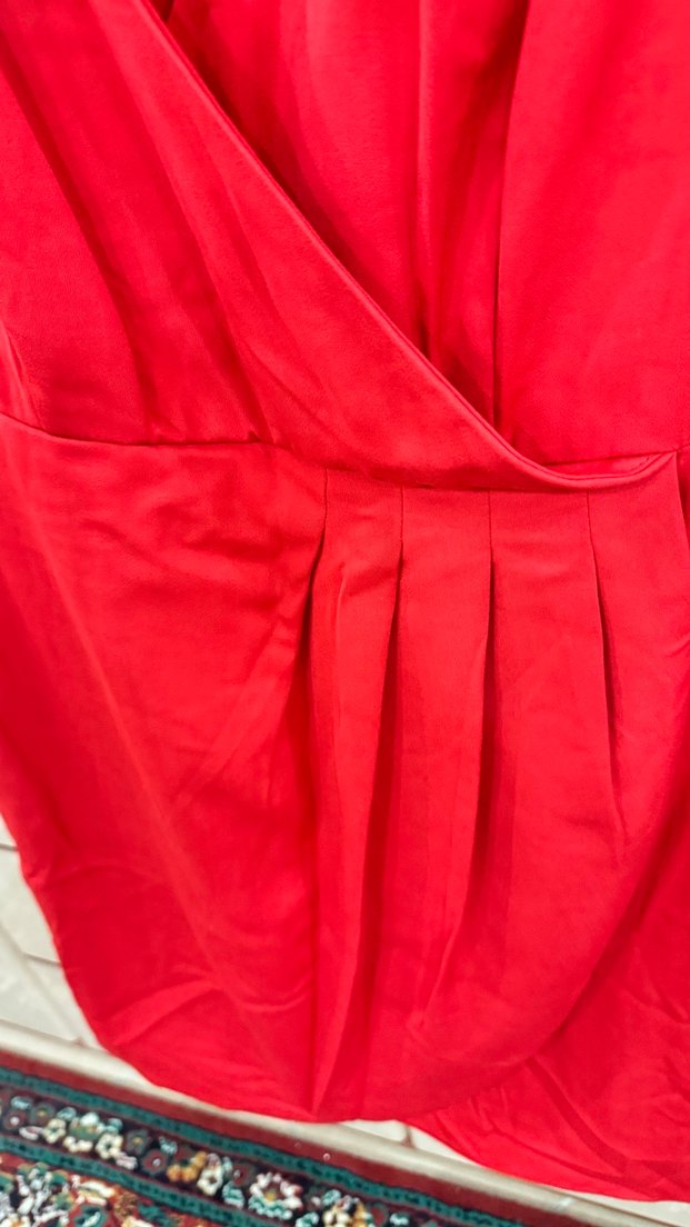 Kırmızı V Yaka Drapeli Midi Elbise - Görsel 5