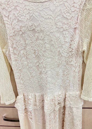 Dantel güpür detaylı krem mini elbise - Görsel 2