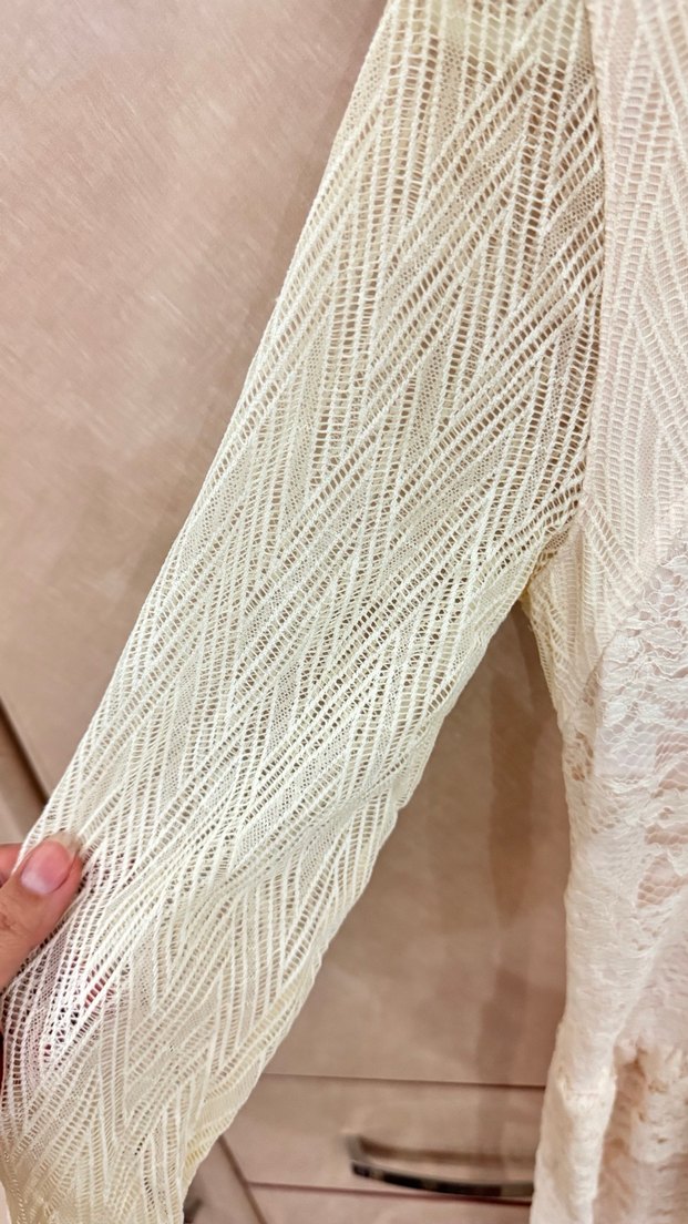 Dantel güpür detaylı krem mini elbise - Görsel 5