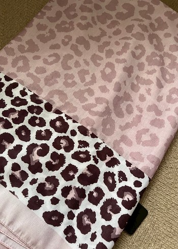 Peluş Detaylı Pembe Leopar Desenli Kadın şal