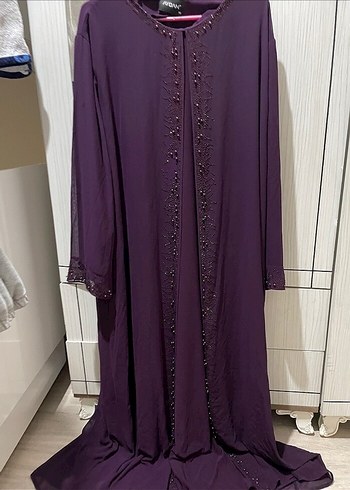Uzun Mor Nakışlı Kadın Elbisesi - Görsel 3