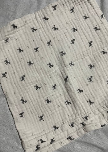 Gri Beyaz Zebra Desenli Çocuk Battaniyesi - Görsel 3