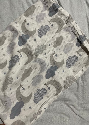 Gri Desenli Kız Çocuk Keten Battaniye - Görsel 3