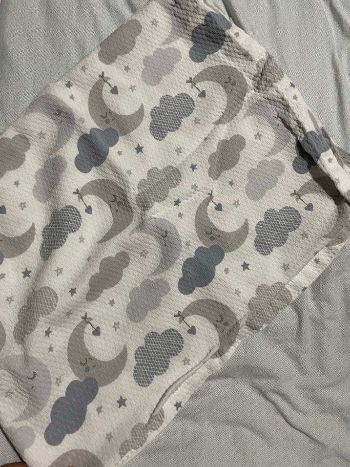 Gri Desenli Kız Çocuk Keten Battaniye - Görsel 3