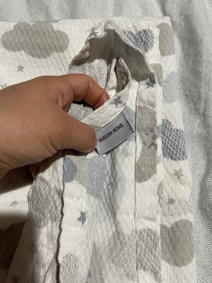 Gri Desenli Kız Çocuk Keten Battaniye - Görsel 2