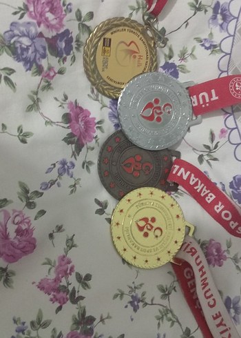 4 Adet Madalya - Görsel 2