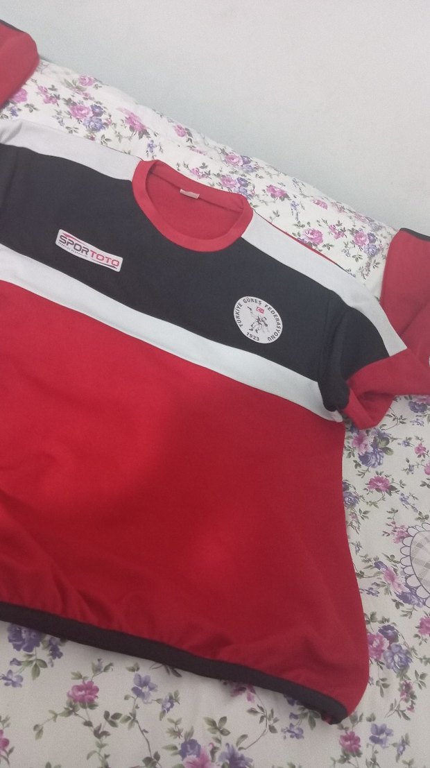 Türkiye Güreş Federasyonu Kırmızı Tişört - Görsel 2