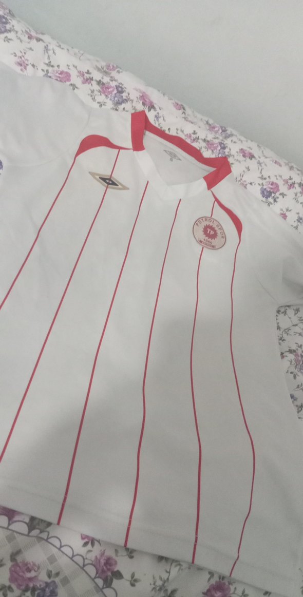 Uzun Kollu, V Yaka Erkek Beyaz Spor Forma - Görsel 2