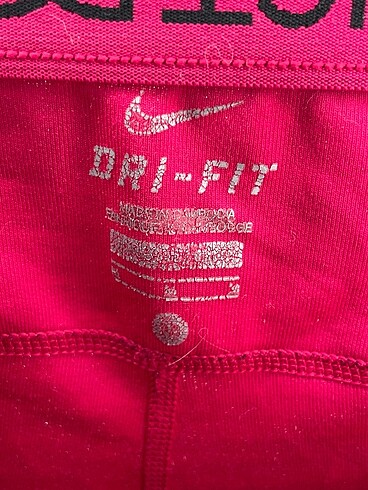 m Beden çeşitli Renk Nike Tayt / Spor taytı %70 İndirimli.