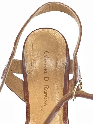 39 Beden kahverengi Renk Vintage Love Sandalet %70 İndirimli.