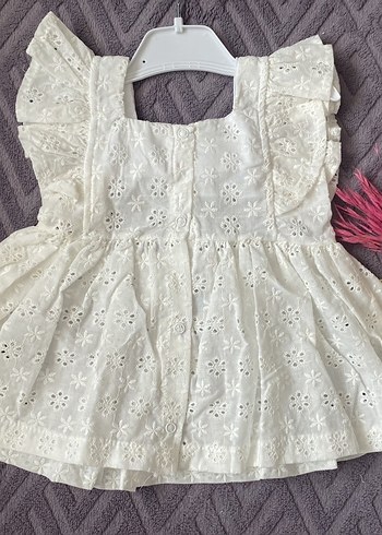 Nakışlı Beyaz Kız Çocuk Elbise Fiyonk Detaylı - Görsel 2