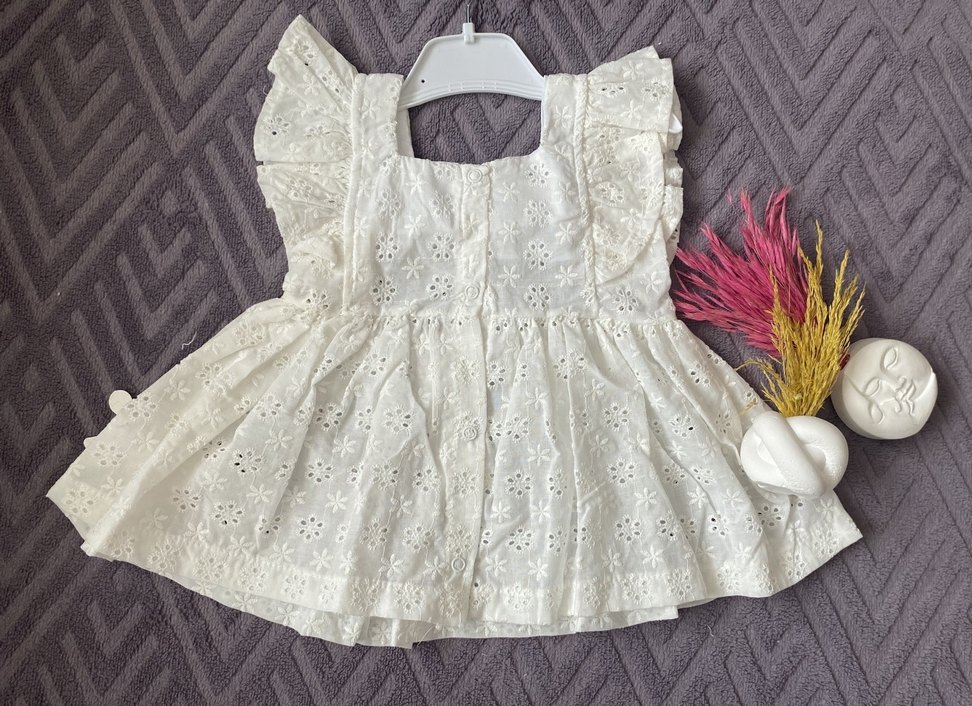 Nakışlı Beyaz Kız Çocuk Elbise Fiyonk Detaylı - Görsel 2