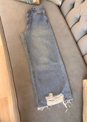 s Beden Açık Mavi Lazer Kesim Mom Jean