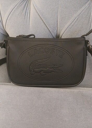 Lacoste çanta