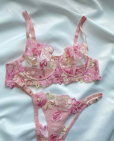 Pembe bralet takım