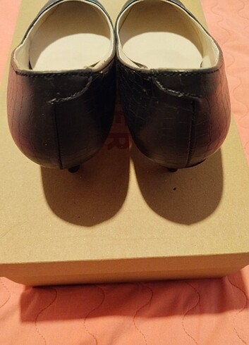 37 Beden Stiletto 