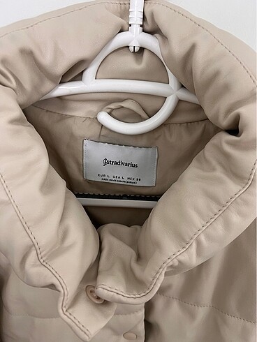 Stradivarius STRADIVARIUS MONT