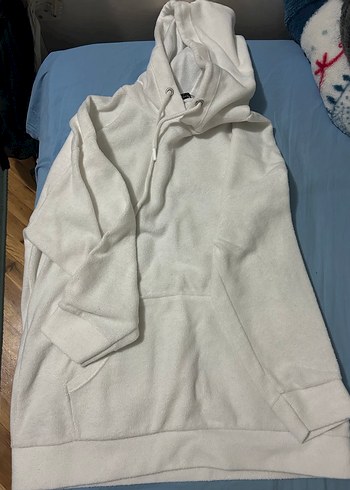 Beyaz Kapüşonlu Kadın Sweatshirt