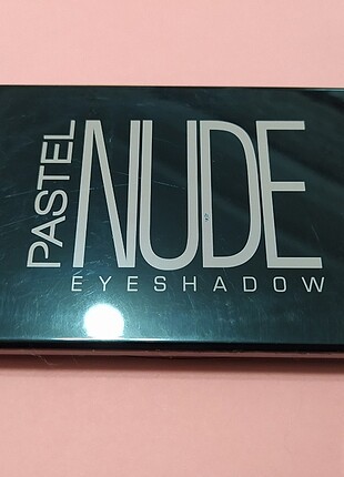 Pastel nude paleti.