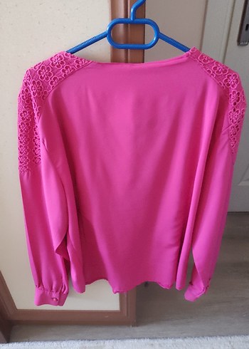 Düğmeli Yakalı Pembe Kadın Triko Gömlek - Görsel 2