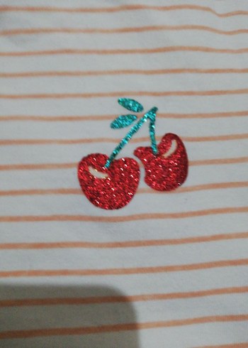 yurt dışından Kız Tişörtü Kiraz Detaylı - Görsel 3