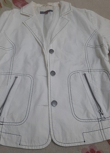 36 Beden beyaz Renk orjinal marka ceket