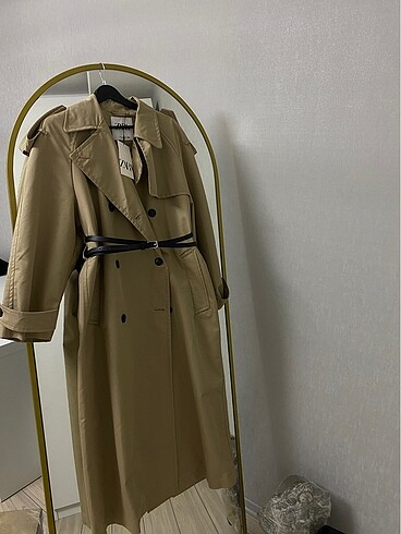 Zara su geçirmez oversize trençkot