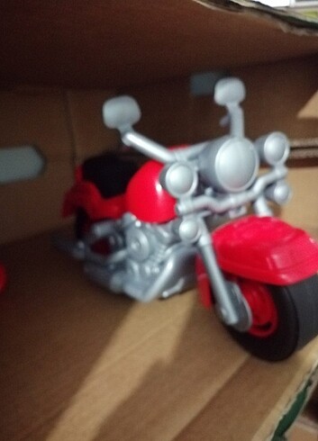  Beden Oyuncak motor